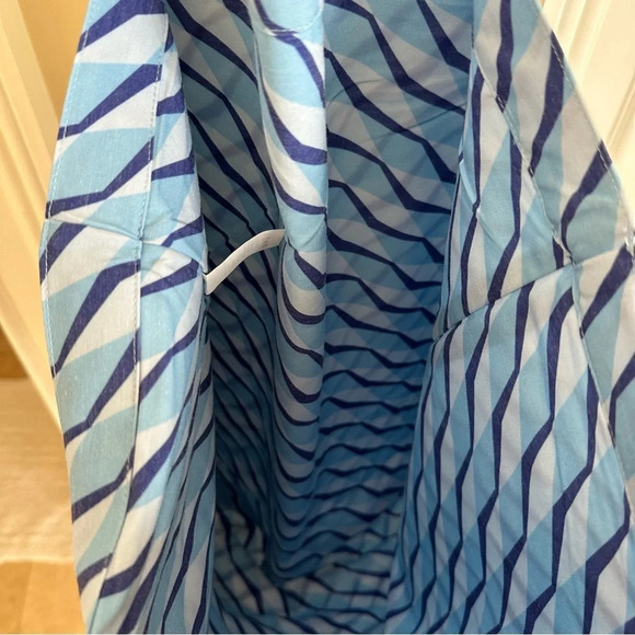 Fair Harbor Blue recycled fiber Tote Bag Pool Beach Shoulder Travel Packable - Picture 3 of 5